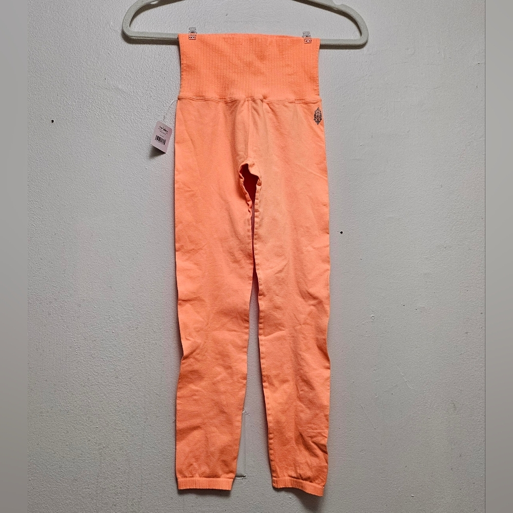 NWT Free People Movement High-rise Good Karma Leggings Peach Horizon Sz XS/S